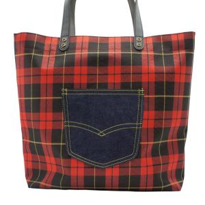 Tote bag with pocket